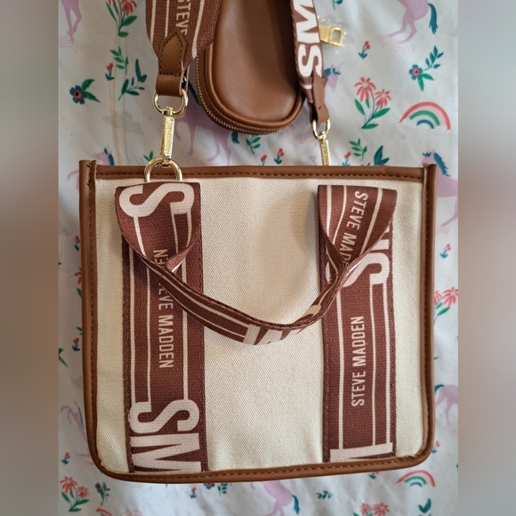 NWOT Steve Madden Bwebber Neutral Canvas Handbag Crossbody Purse Bag & Pouch - Picture 3 of 15